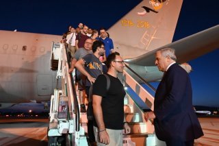 Des centaines d'Occidentaux ont été évacués du Niger par la France et l'Italie, le ministre Antonio Tajani accueillant ses compatriotes à Rome.